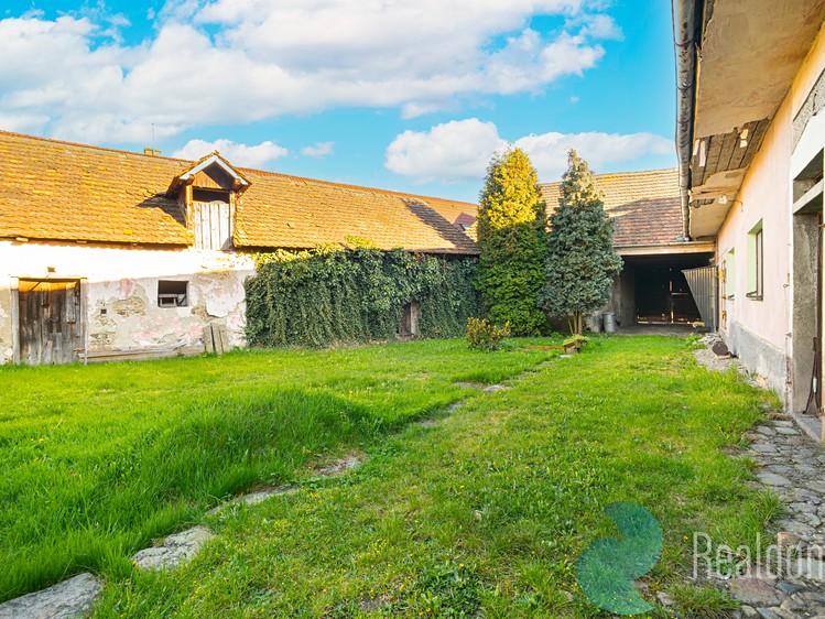 Prodej zemědělské usedlosti 232 m², pozemek 2 592 m² - foto 5