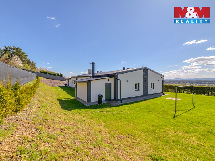 Prodej rodinného domu 193 m², pozemek 1 975 m² - foto 3