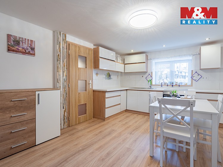 Prodej  rodinného domu 80 m², pozemek 1 211 m² - foto 7