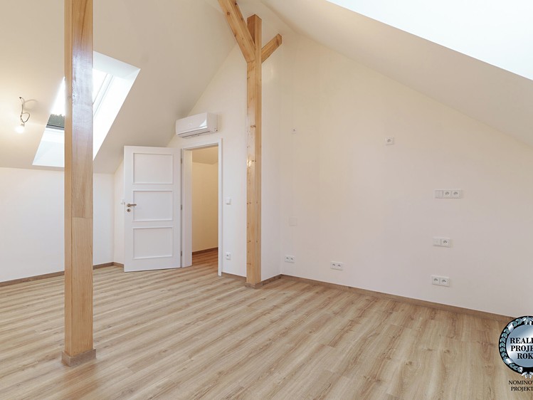 Prodej bytu 1+kk 41 m² - foto 1