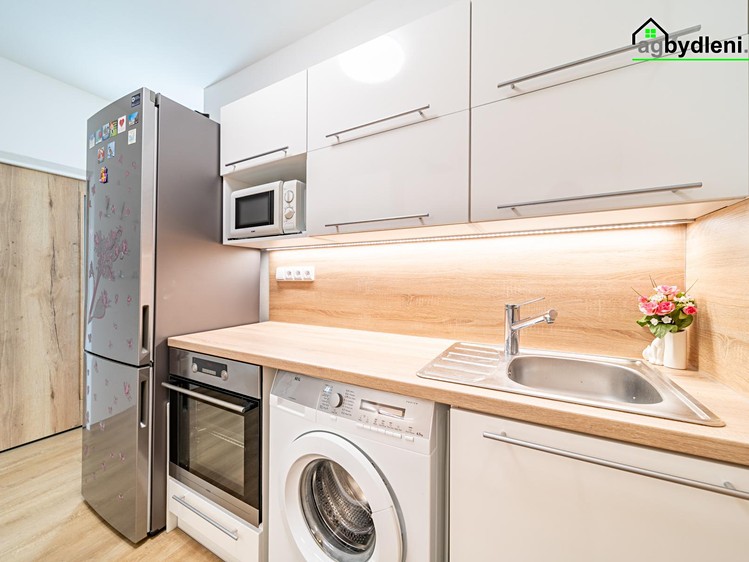 Pronájem bytu 2+kk 42 m² - foto 5