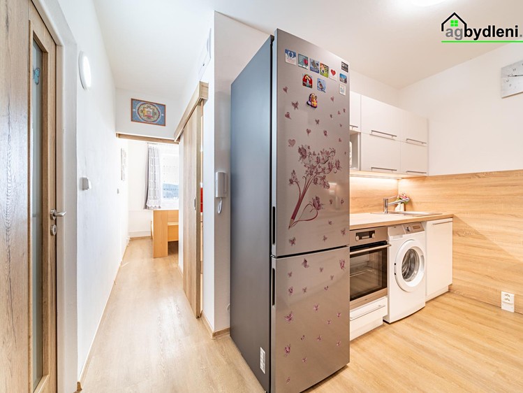 Pronájem bytu 2+kk 42 m² - foto 6