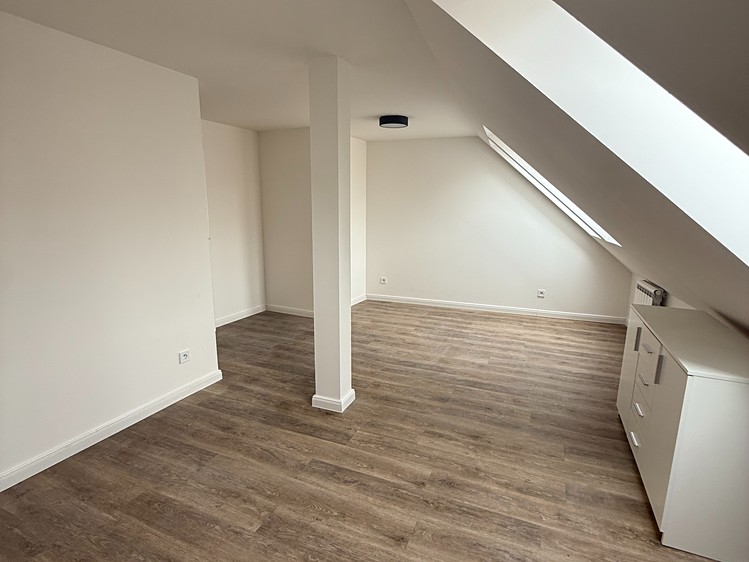 Prodej bytu 3+kk 76 m² (Podkrovní) - foto 8