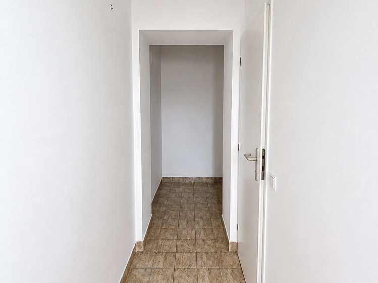 Pronájem bytu 1+1 39 m² - foto 4