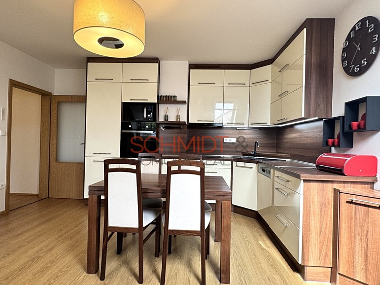 Pronájem bytu 2+kk 52 m² - foto 3