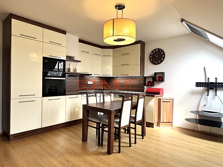 Pronájem bytu 2+kk 52 m² - foto 1
