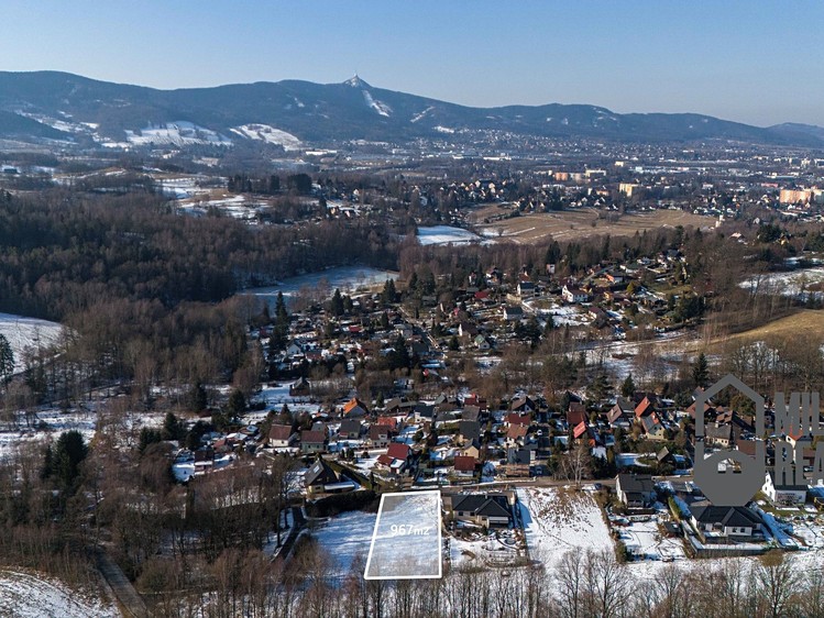 Prodej stavebního pozemku 967 m² - foto 7
