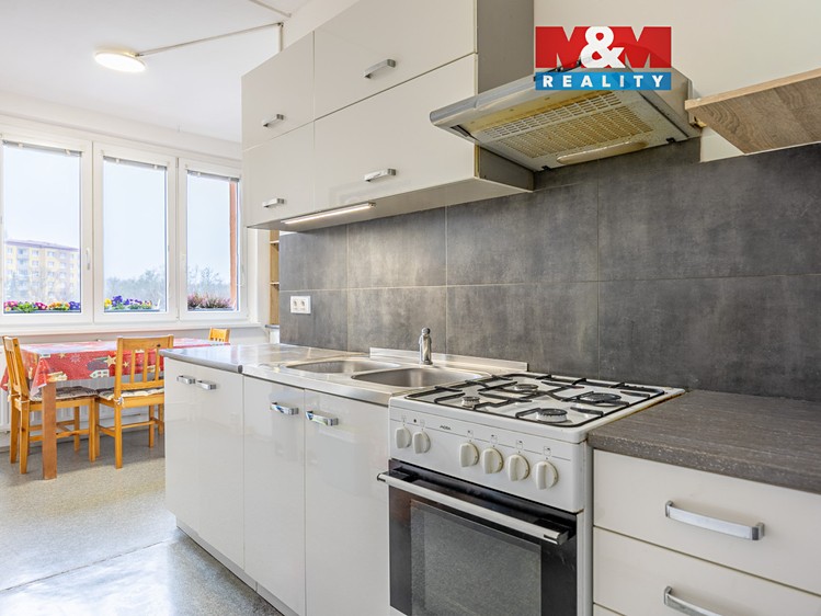 Prodej bytu 3+1 77 m² - foto 1