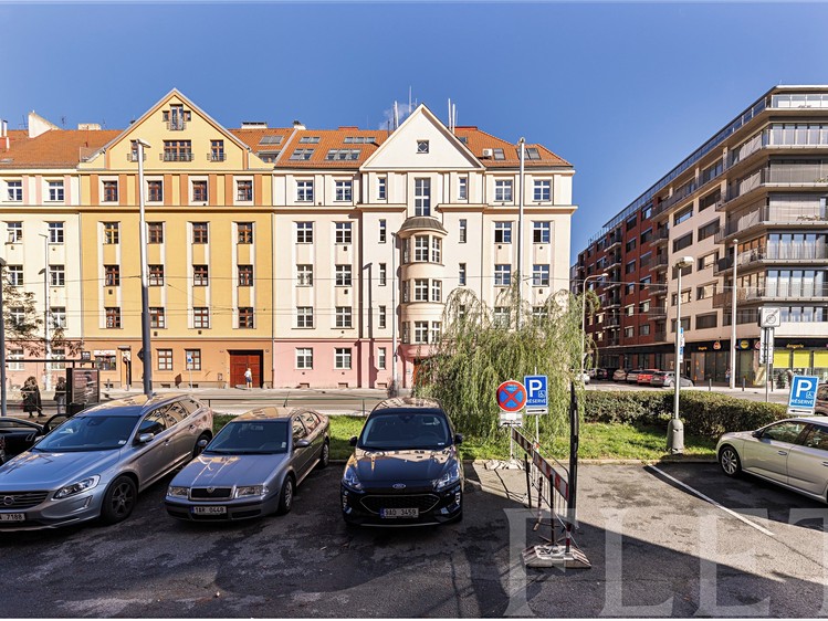 Prodej bytu 1+1 55 m² - foto 3