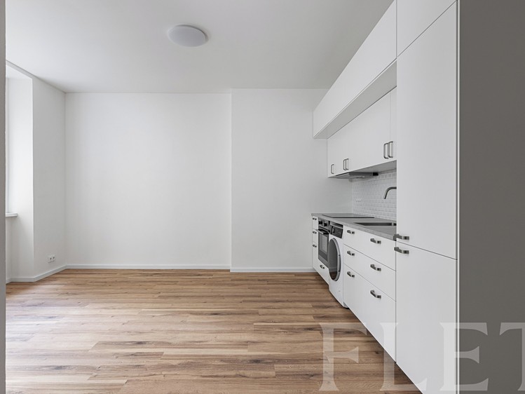 Prodej bytu 3+kk 74 m² - foto 1