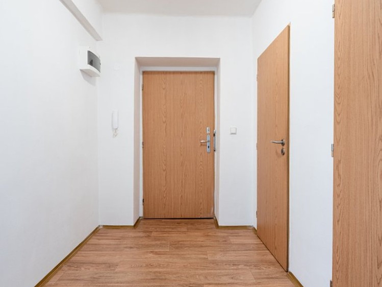 Prodej bytu 1+1 41 m² - foto 2