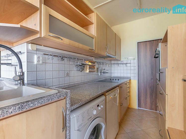 Prodej bytu 3+1 70 m² - foto 2