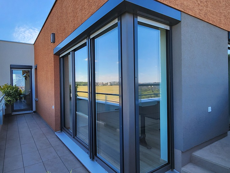 Prodej bytu 2+kk 60 m² (Jednopodlažní) - foto 1