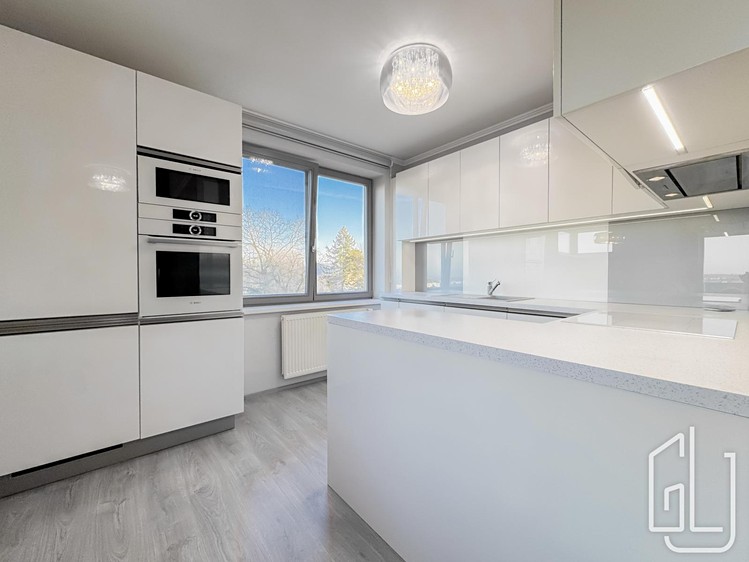 Prodej bytu 4+kk 141 m² - foto 1
