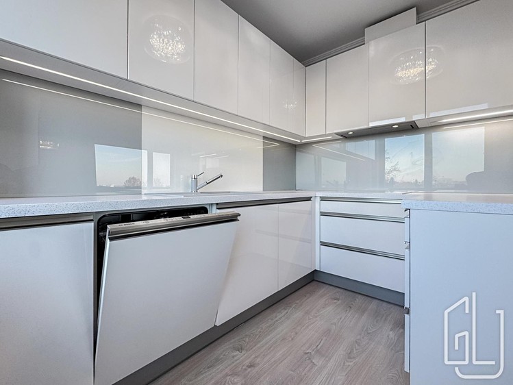 Prodej bytu 4+kk 141 m² - foto 5