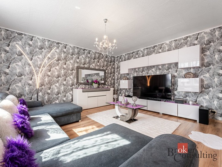Prodej bytu 1+1 48 m² - foto 1
