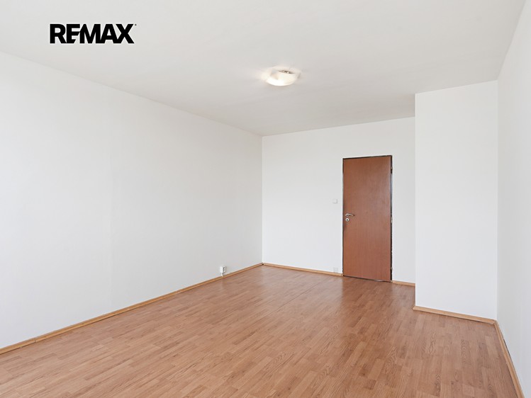 Prodej bytu 3+1 70 m² (Jednopodlažní) - foto 3