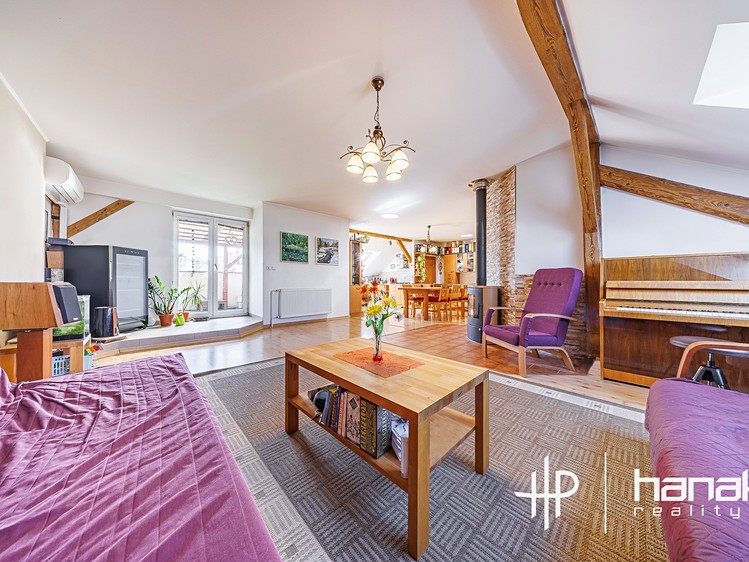 Prodej bytu 5+kk 159 m² (Podkrovní) - foto 7