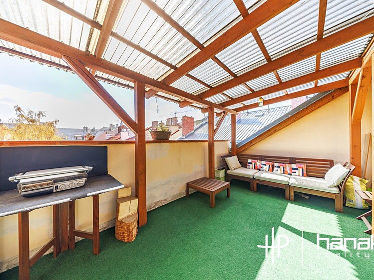 Prodej bytu 5+kk 159 m² (Podkrovní) - foto 4