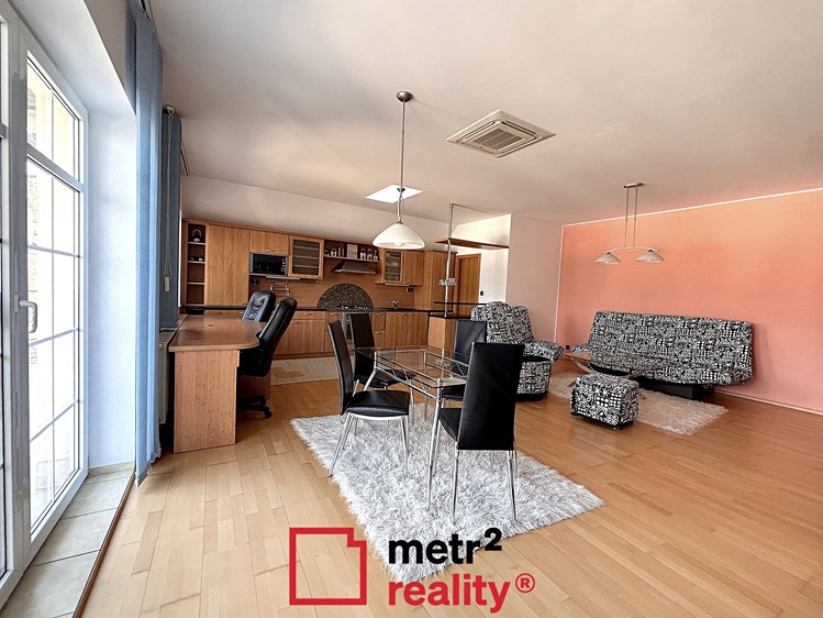 Prodej bytu 2+kk 87 m² - foto 1