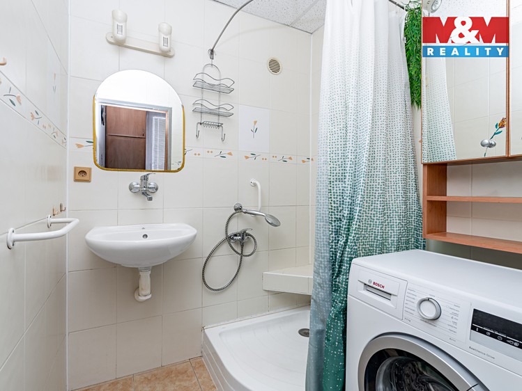 Prodej bytu 3+1 74 m² - foto 1