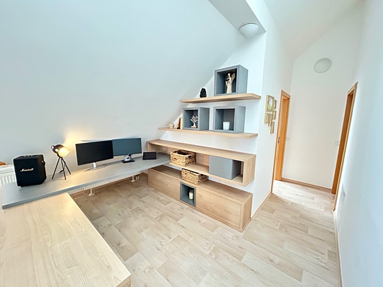 Prodej bytu 3+1 83 m² (Podkrovní) - foto 5
