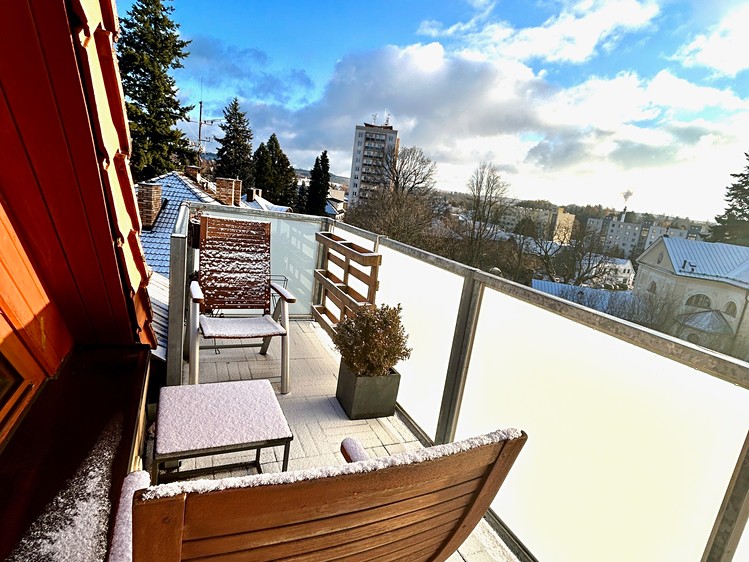 Prodej bytu 3+1 83 m² (Podkrovní) - foto 2