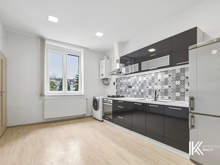 Prodej bytu 2+1 70 m² (Jednopodlažní) - foto 1