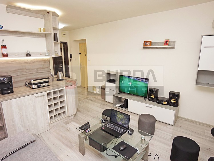 Prodej bytu 2+kk 30 m² - foto 2