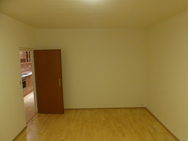 Prodej bytu 2+1 63 m² (Jednopodlažní) - foto 3