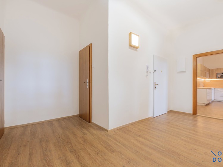 Pronájem bytu 3+1 100 m² (Jednopodlažní) - foto 5