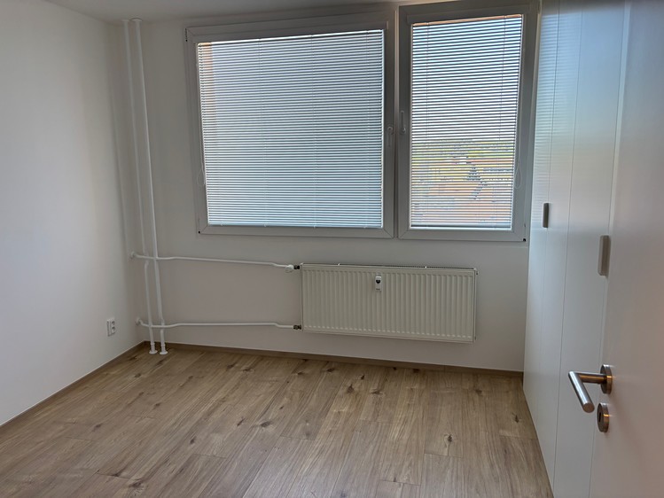 Pronájem bytu 3+kk 61 m² (Jednopodlažní) - foto 7