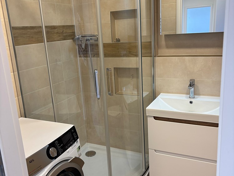 Pronájem bytu 3+kk 61 m² (Jednopodlažní) - foto 4