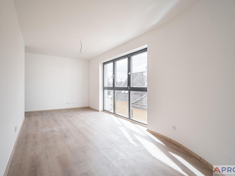 Pronájem bytu 3+kk 82 m² (Jednopodlažní) - foto 7