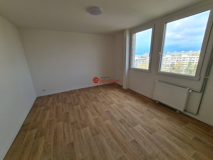 Pronájem bytu 2+1 47 m² - foto 4