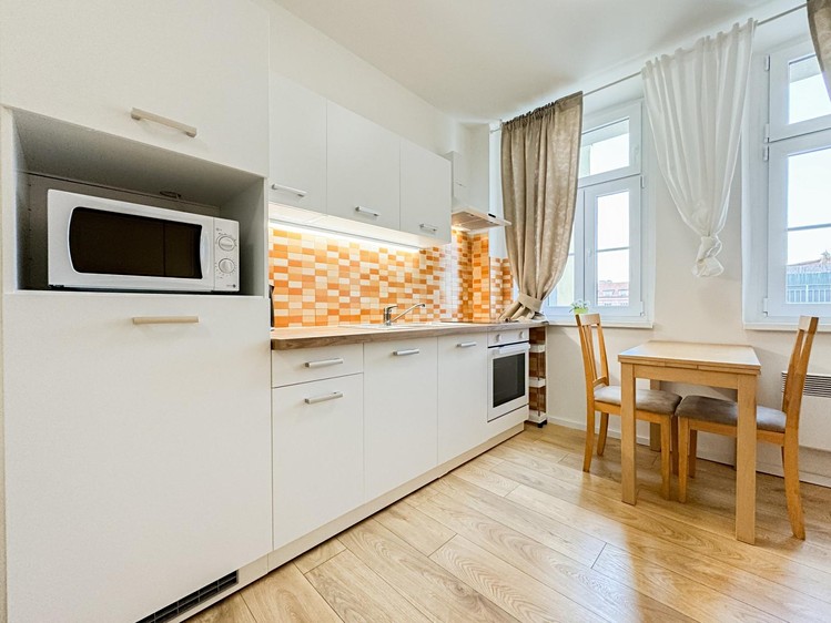 Pronájem bytu 1+kk 22 m² - foto 1