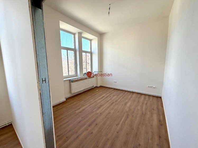 Pronájem bytu 3+kk 106 m² - foto 7