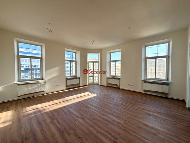 Pronájem bytu 3+kk 106 m² - foto 5