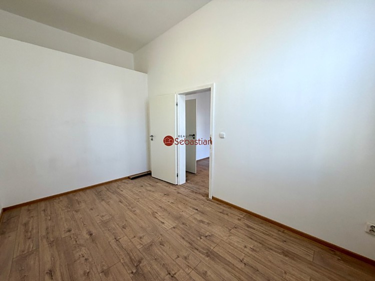 Pronájem bytu 3+kk 71 m² - foto 8