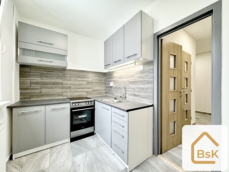 Pronájem bytu 1+1 39 m² (Jednopodlažní) - foto 2