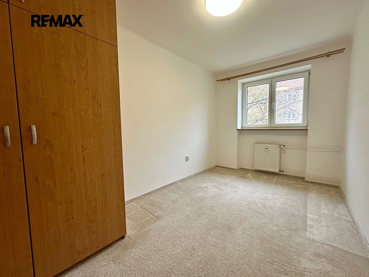 Pronájem bytu 3+1 75 m² - foto 8