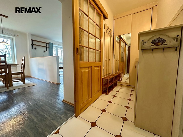 Pronájem bytu 3+1 75 m² - foto 2