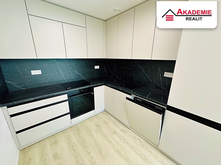 Pronájem bytu 2+kk 54 m² - foto 4