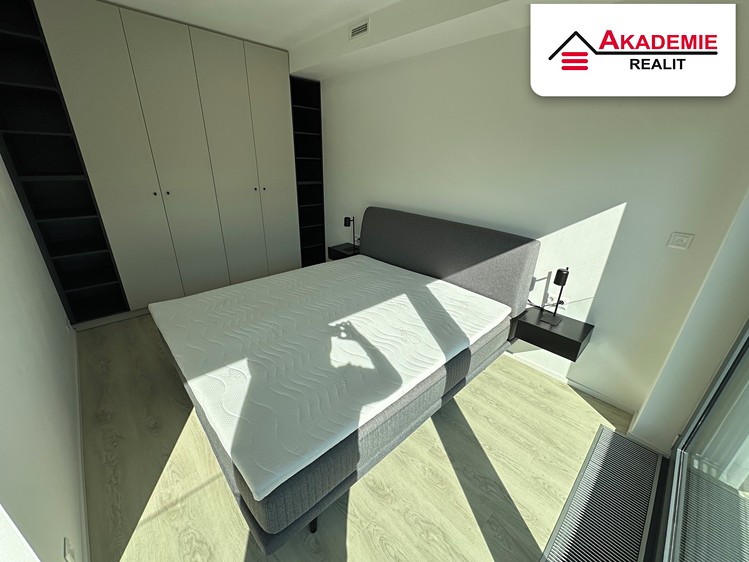 Pronájem bytu 2+kk 54 m² - foto 5