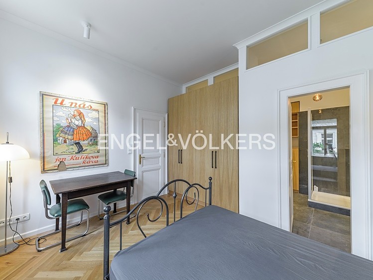 Pronájem bytu 2+kk 65 m² - foto 8
