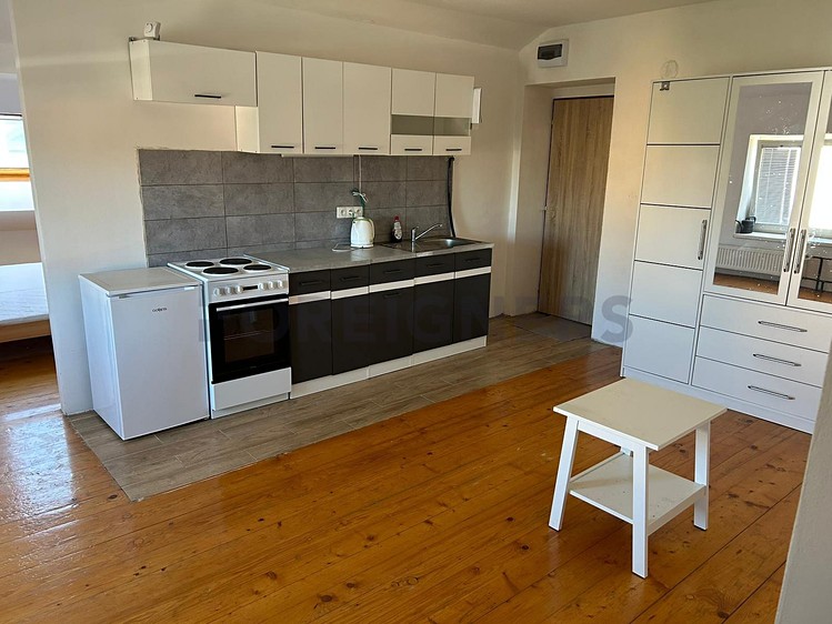 Pronájem bytu 2+kk 60 m² - foto 2