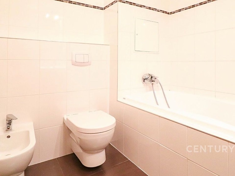 Pronájem bytu 2+kk 85 m² - foto 8