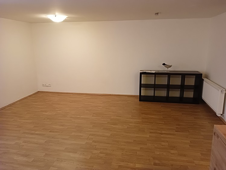 Pronájem bytu 2+kk 57 m² (Jednopodlažní) - foto 2