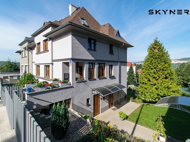 Pronájem bytu 2+1 65 m² - foto 1