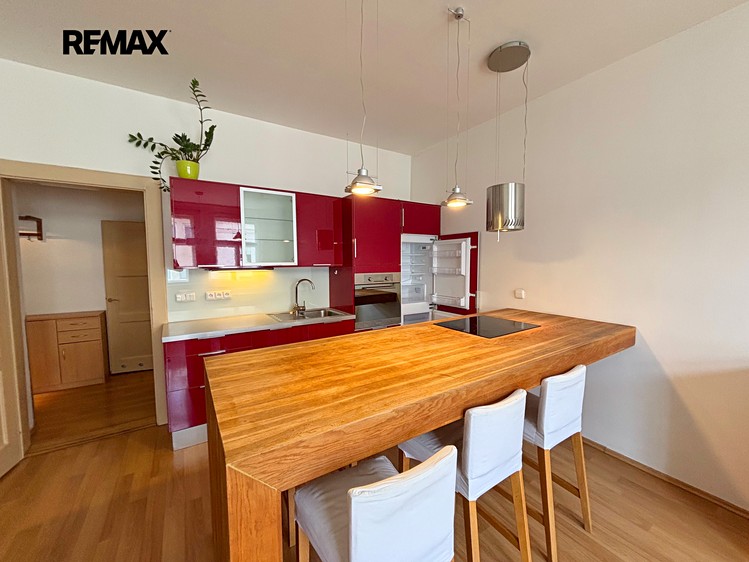 Pronájem bytu 2+kk 60 m² - foto 1